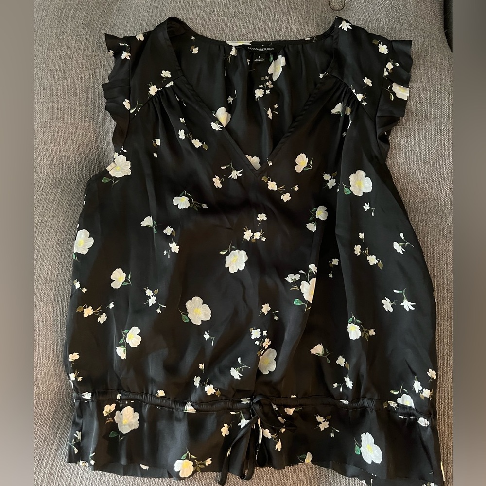 Black floral Banana Republic blouse